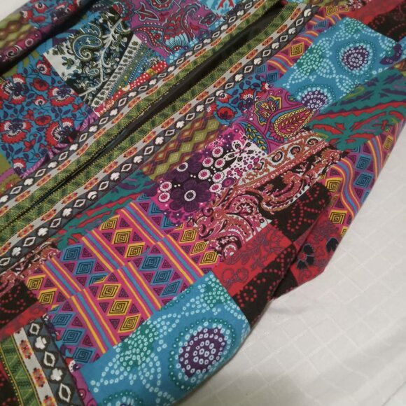 Vintage quilted cardigan for women - Ethnic style - Floral print - Long sleeves - Picture 10 of 16